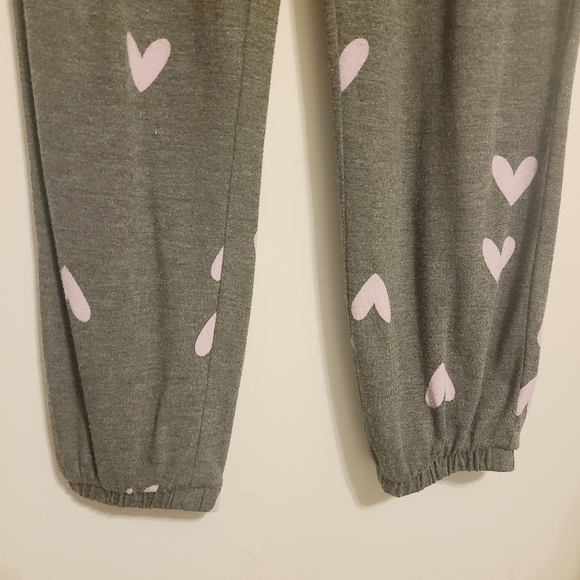 Sonoma | Women's Gray Fleece Joggers With Pink Hearts (Size Large) - Picture 7 of 9